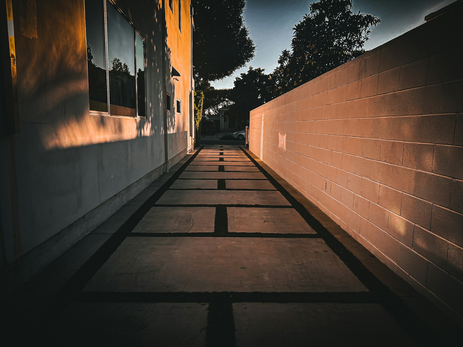 Walkway concrete installation in Oklahoma City
